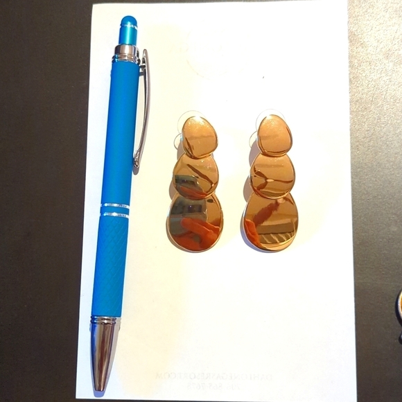 2 Pairs Statement Earrings Dangle Womens Tortoise Leopard Gold Trendy - Picture 6 of 7